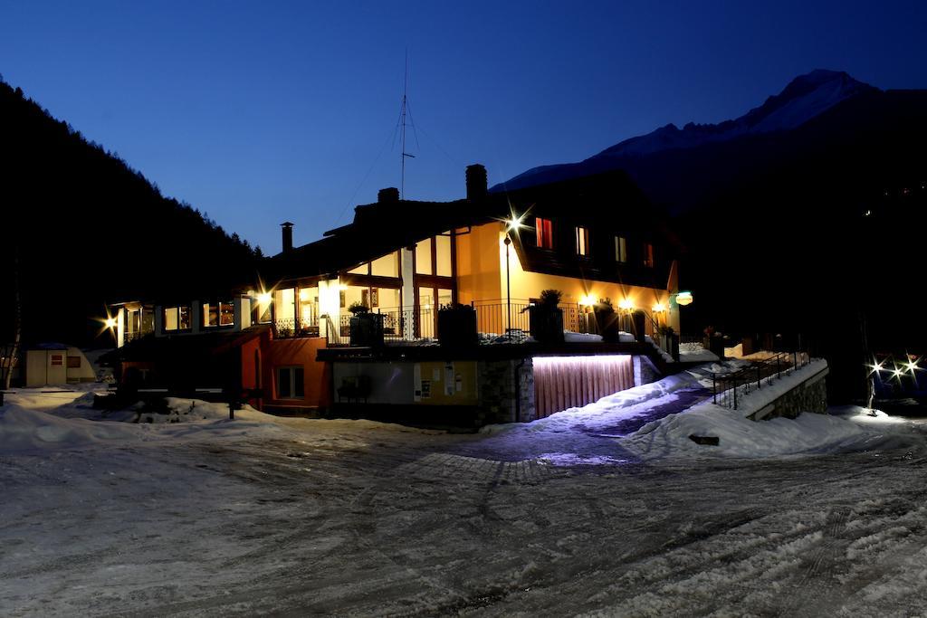 Chalet Presanella Temù Eksteriør billede