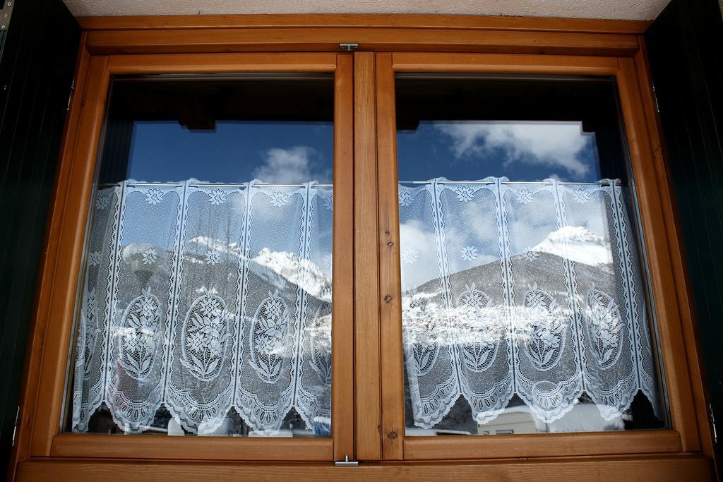 Chalet Presanella Temù Eksteriør billede